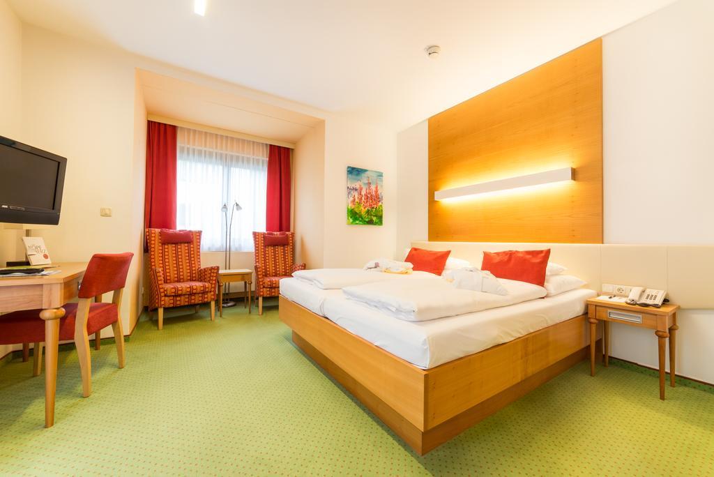 Vitalzeit Hotel Weber Bad Schönau Екстериор снимка